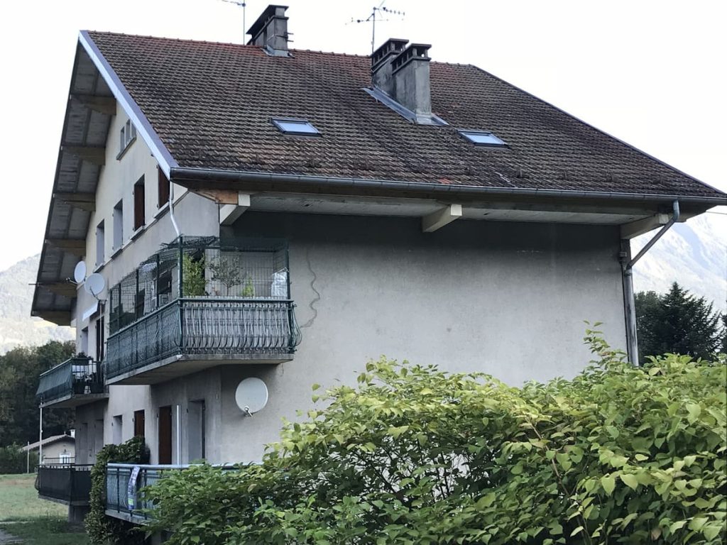 pose de peinture hydrofuge sur toiture à Aigueblanche (2)