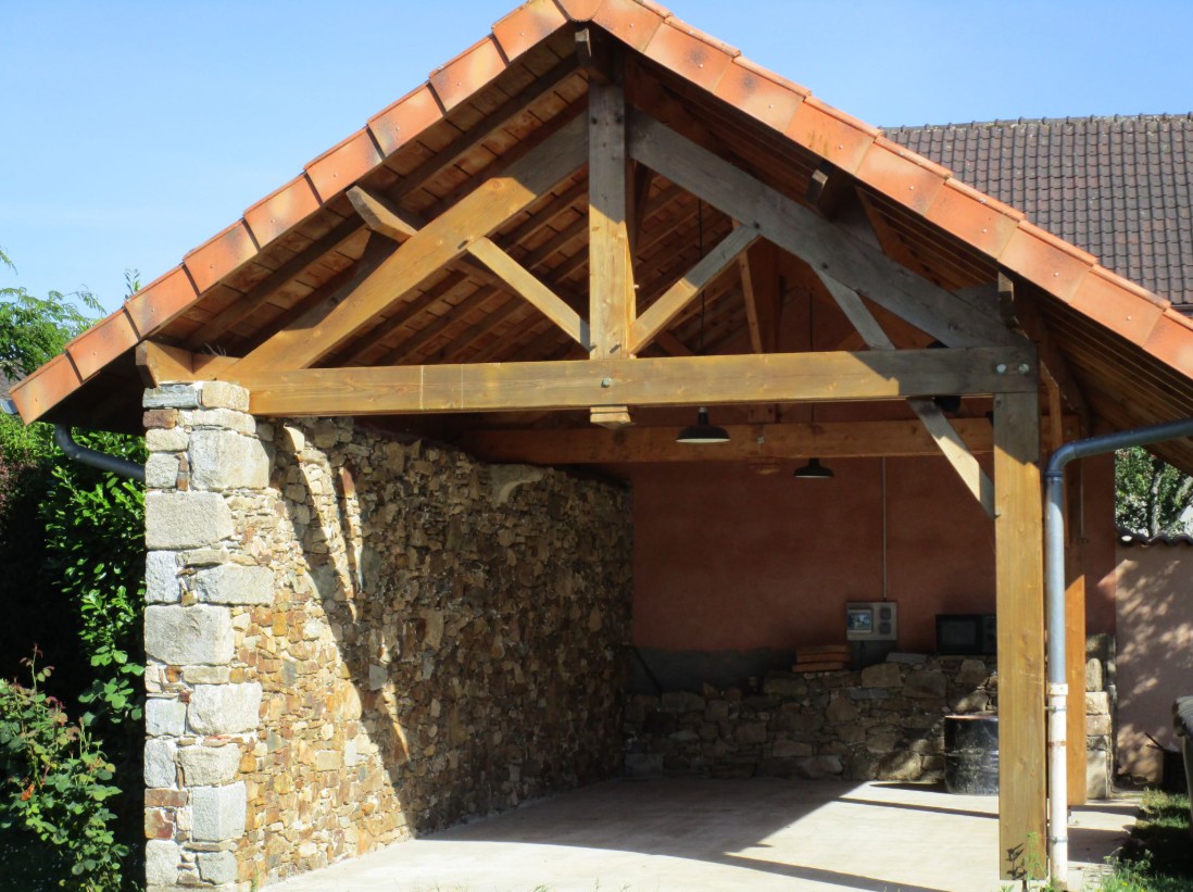 charpentier pour abris de jardin et préau à Albertville