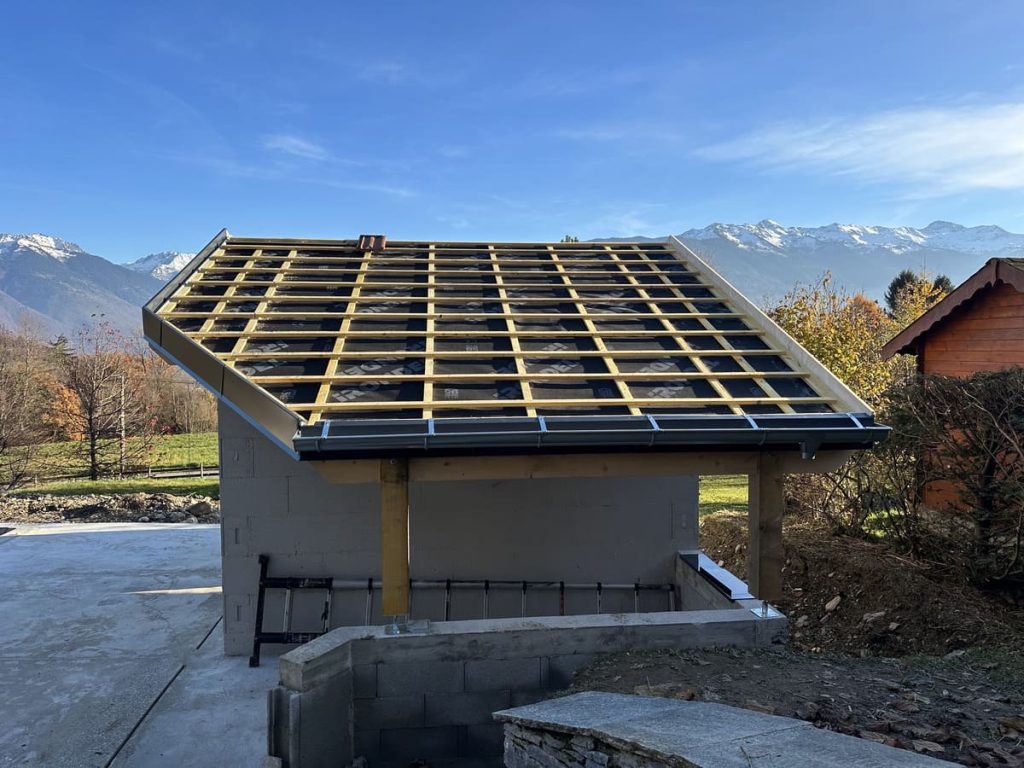 couvreur à Beaufort pour pose de toiture neuve sur extension et abris (2)